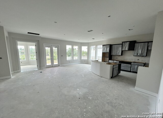 Listing photo id 1 for 209 Sawtooth Oak