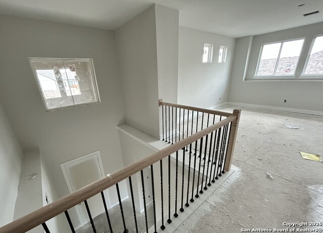 Listing photo id 7 for 209 Sawtooth Oak