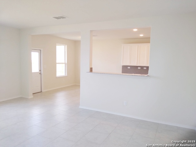 Image 5 of 32 For 10323 Martin Creek