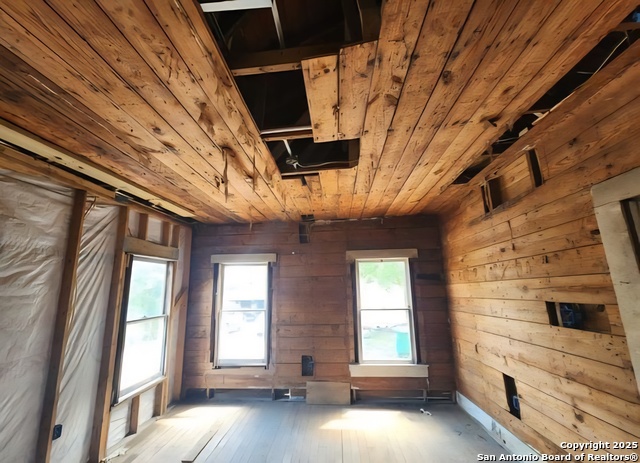 Image 6 of 7 For 534 Kayton