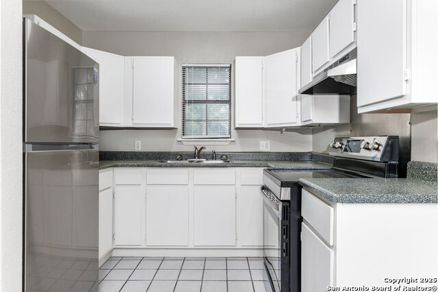 Image 26 of 41 For 927 Formosa Blvd W