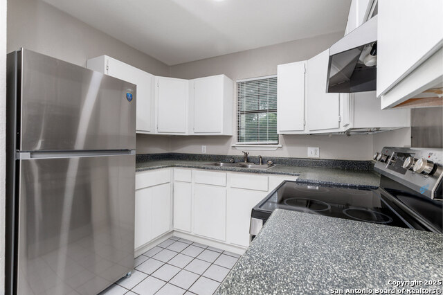 Image 27 of 41 For 927 Formosa Blvd W