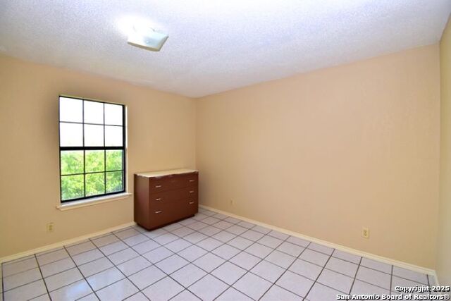 Image 40 of 41 For 927 Formosa Blvd W