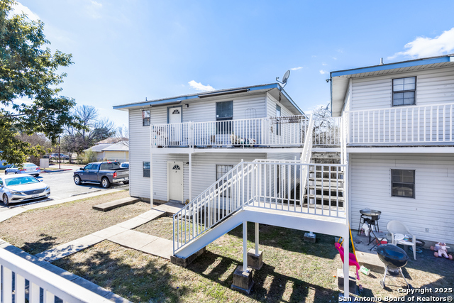 Image 7 of 41 For 927 Formosa Blvd W