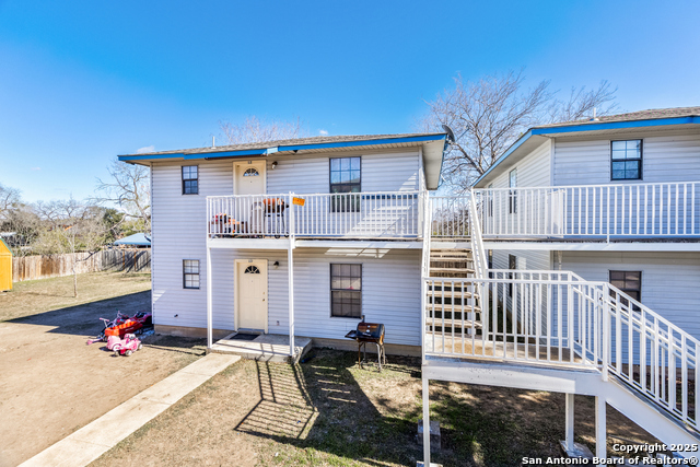 Image 8 of 41 For 927 Formosa Blvd W