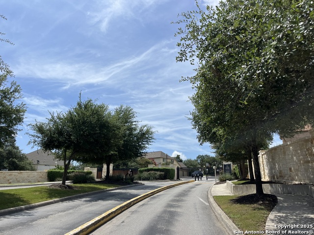 Image 32 of 43 For 1719 Heavens Peak