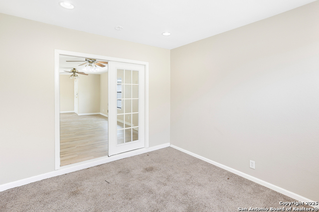 Image 18 of 34 For 5611 Sir Gareth Dr