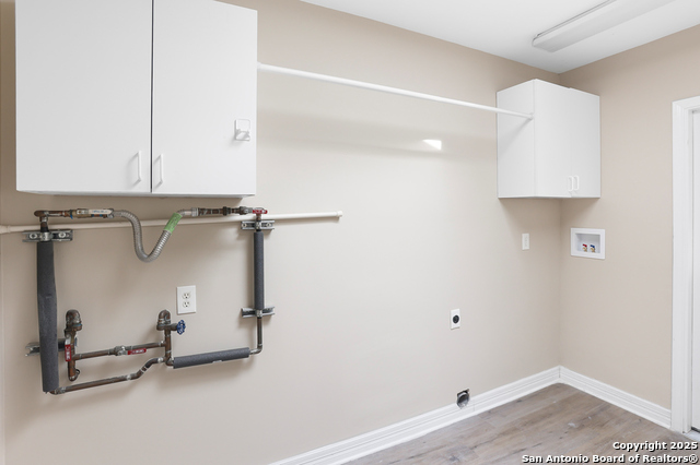 Image 25 of 34 For 5611 Sir Gareth Dr