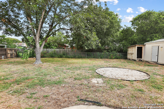 Image 26 of 34 For 5611 Sir Gareth Dr