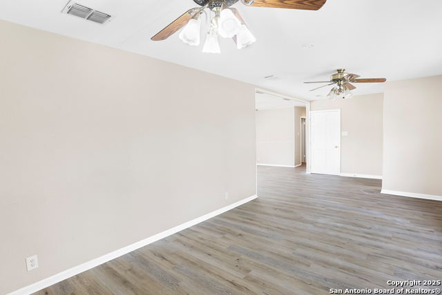 Image 8 of 34 For 5611 Sir Gareth Dr