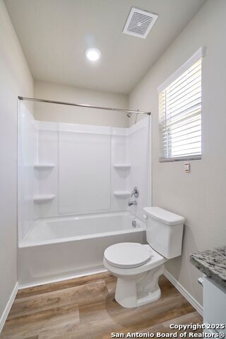 Image 22 of 32 For 490 Abigail  