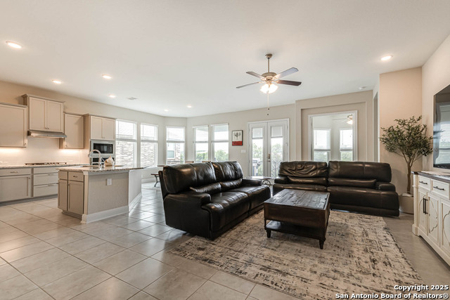 Image 6 of 31 For 24905 Resort Pkwy