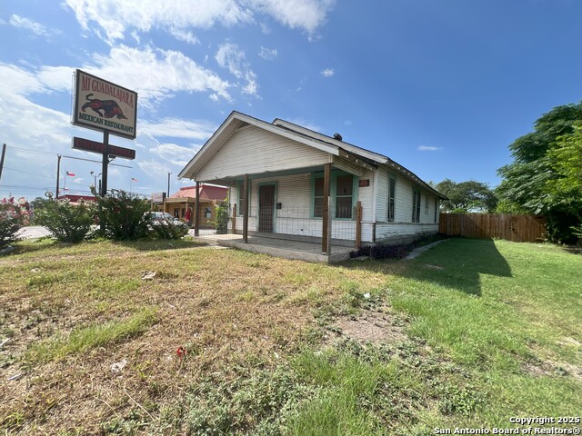 Image 4 of 6 For 1143 Culebra Rd