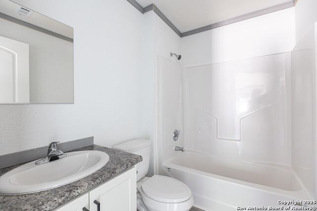 Image 13 of 22 For 193 Live Oak  1