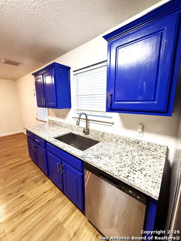 Listing photo id 5 for 11354 Fire
