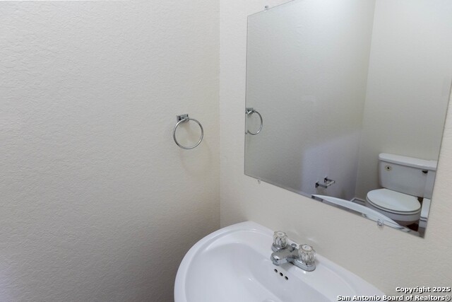 Image 11 of 28 For 5010 Flipper Dr