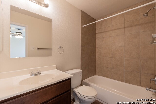 Image 15 of 28 For 5010 Flipper Dr