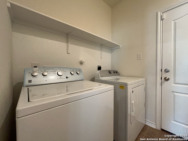 Image 34 of 44 For 8267 Phantom Field