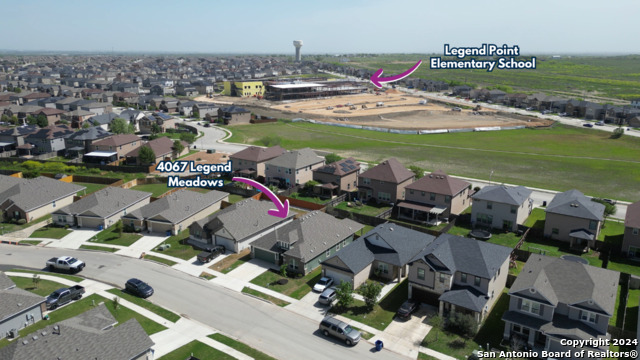 Listing photo id 21 for 4067 Legend Meadows