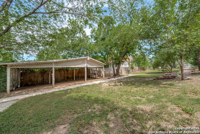 Image 3 of 9 For 622 Nolan  