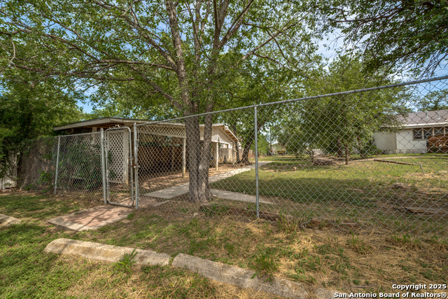 Image 9 of 9 For 622 Nolan  