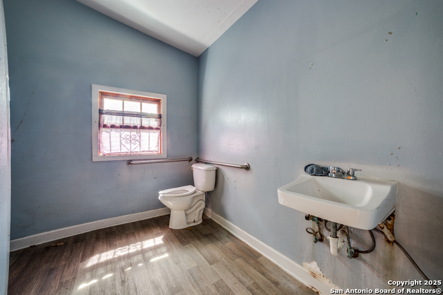 Image 13 of 18 For 626 Nolan  