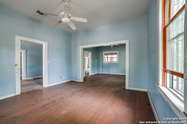 Image 8 of 18 For 626 Nolan  