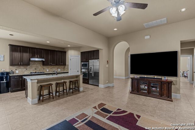 Image 18 of 35 For 8718 Silver Rock