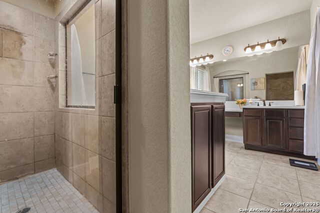 Image 9 of 35 For 8718 Silver Rock