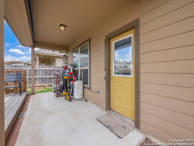 Image 28 of 42 For 15207 Comanche Mist