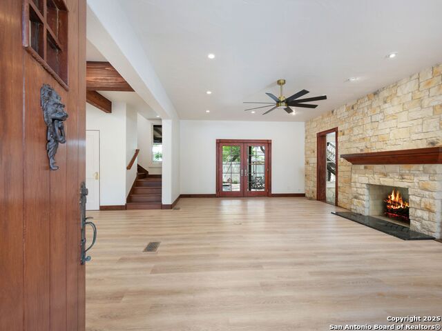 Image 18 of 57 For 421 Hildebrand E