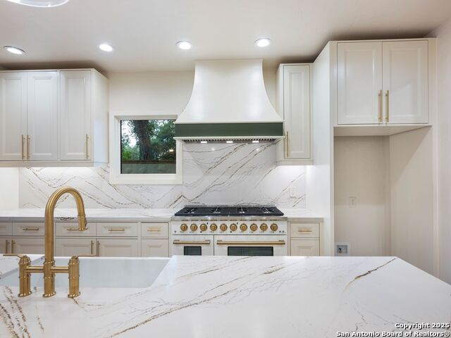Image 27 of 57 For 421 Hildebrand E