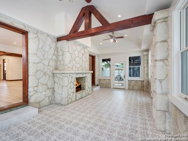 Image 32 of 57 For 421 Hildebrand E