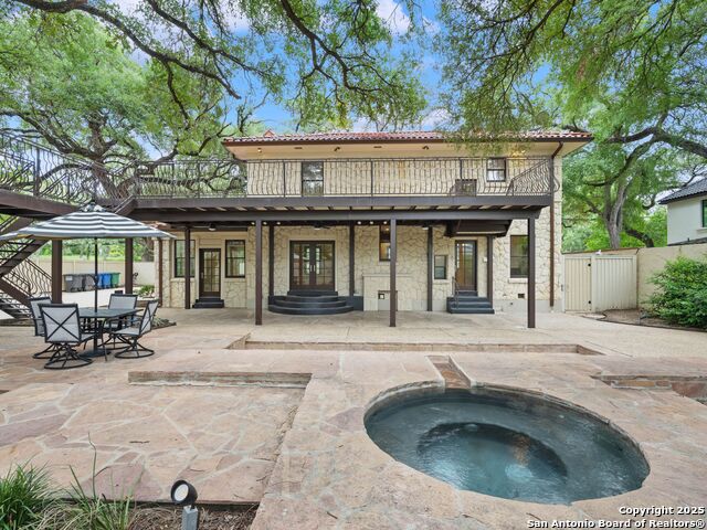 Image 51 of 57 For 421 Hildebrand E