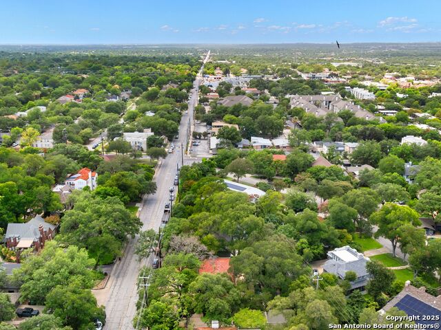 Image 6 of 57 For 421 Hildebrand E