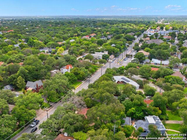 Image 7 of 57 For 421 Hildebrand E