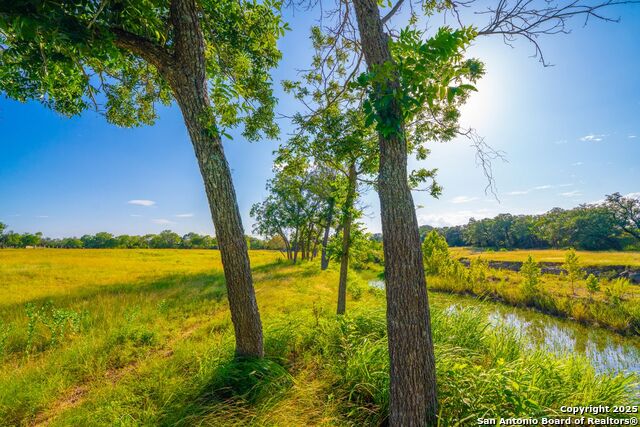 Image 11 of 28 For 112 Majestic Oaks Drive