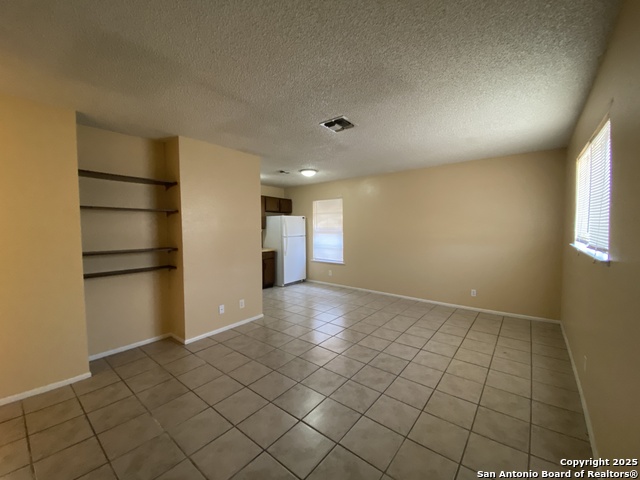 Details for 1105 Main N B, Pleasanton, TX 78064