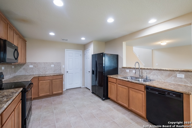 Image 15 of 35 For 11709 Silver Sky