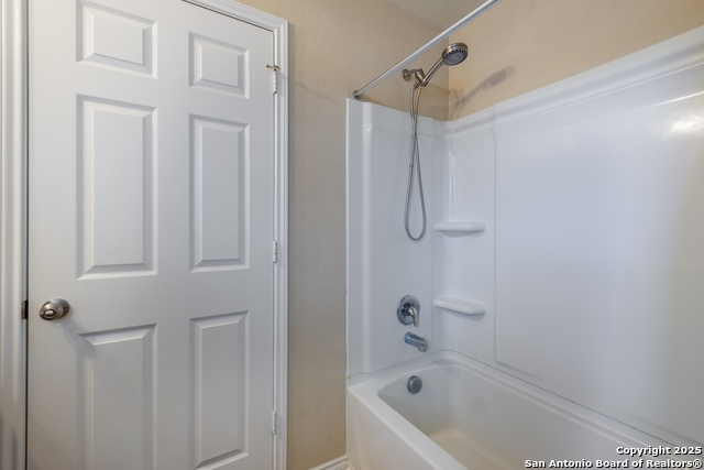 Image 22 of 35 For 11709 Silver Sky