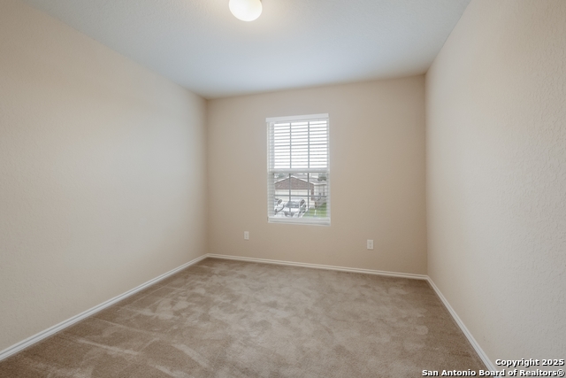 Image 23 of 35 For 11709 Silver Sky