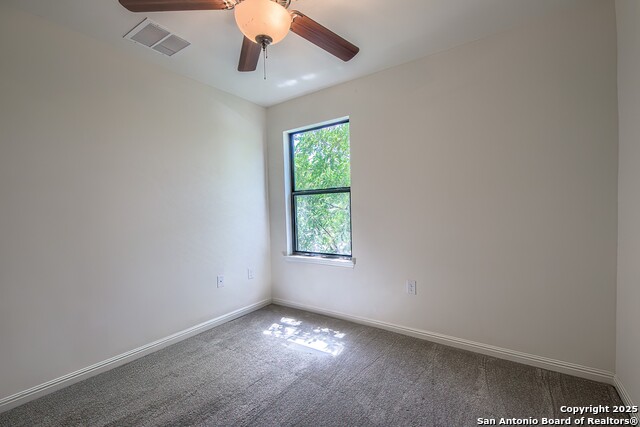 Image 18 of 27 For 519 Arthur St  # 201
