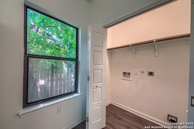 Image 9 of 27 For 519 Arthur St  # 201