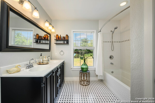 Image 11 of 27 For 131 Larchmont