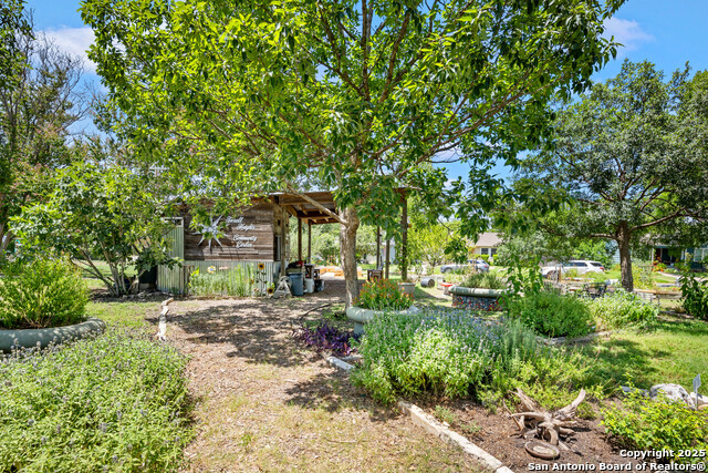 Image 24 of 27 For 131 Larchmont