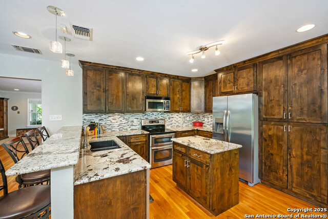 Image 7 of 27 For 131 Larchmont