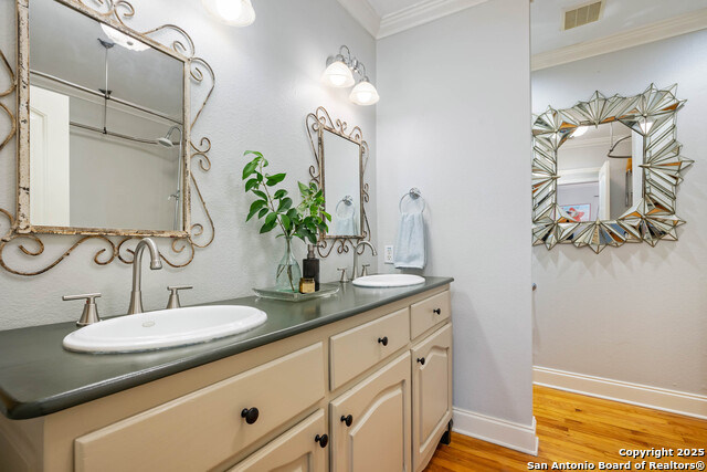 Image 8 of 27 For 131 Larchmont