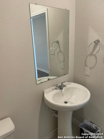 Listing photo id 9 for 21328 Ruby Creek