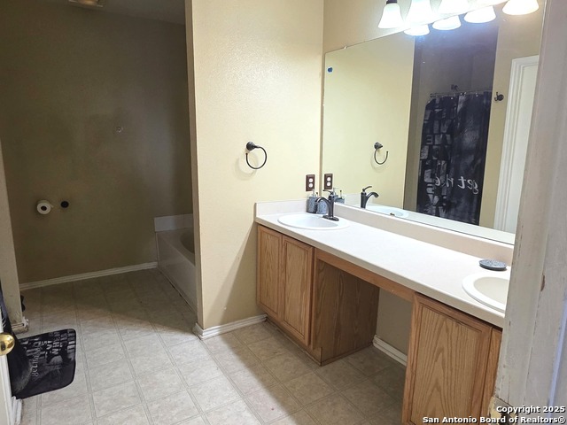 Image 15 of 23 For 3418 Sherwin Dr