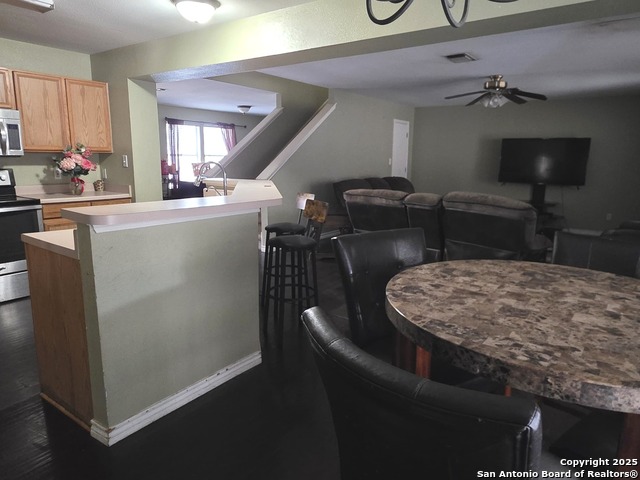 Image 6 of 23 For 3418 Sherwin Dr